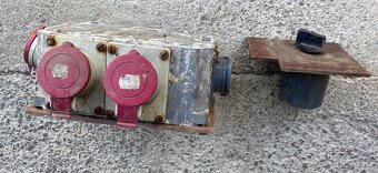Predám zástrčky  - vidlice na 380V, zasuvková rozvodnica - 2