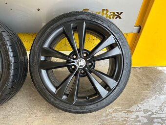 Octavia RS Neptune R18 225/40 - 2