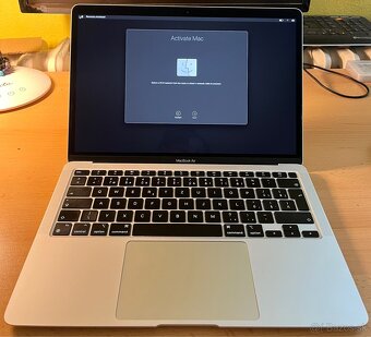 MacBook Air M1 2020 256GB 8GB RAM - 2