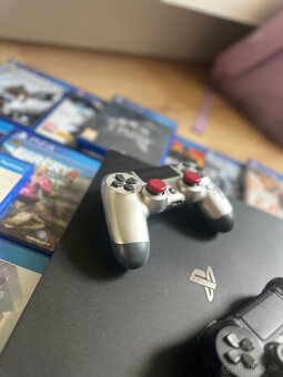 PS4 pro + 2 ovládače + hry - 2