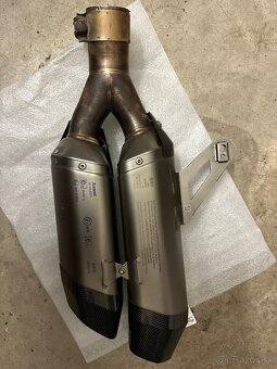 Akrapovic vyfuk na BMW GS 1300 - 2