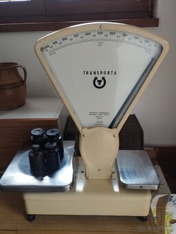 Predam retro váhy a pisaci stroj - 2