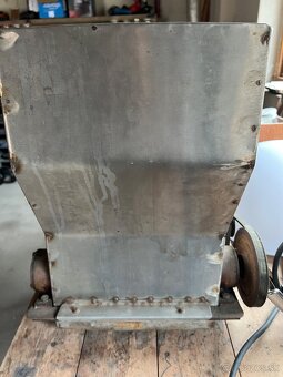 Elektricky nerezovy mlyncek - 2