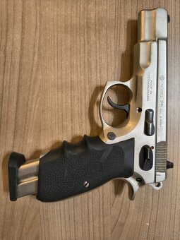 Predám pištol ČZ 75 - 2