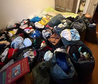 Vrecia s oblečením - 2