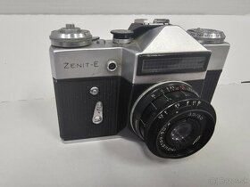 Zenit-E (Zenit) a Industar 50-2 f3,5/50 - 2