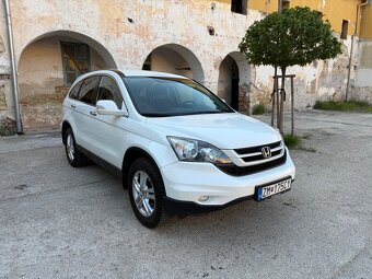 Honda CR-V 2.0 i-VTEC Executive Automat, Benzin, 4x4 - 2