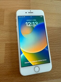 Apple iPhone 8, Silver, 64GB - 2