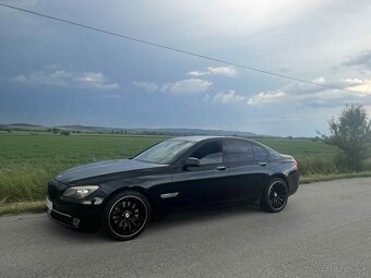 BMW F01 740d - 2