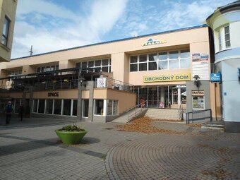 INVESTIČNÁ PRÍLEŽITOSŤ/ PRIEVIDZA, Obchodný (Bytový?) DOM - 2