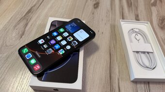 Vymenim novy iPhone 16 Pro Max zaruka 2 roky - nalepene sklo - 2