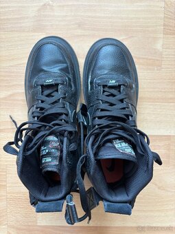 Nike air force 1 high raz obuté - 2
