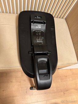 BRITAX RÖMER Autosedačka Baby-Safe Core (0-13 kg) Space Blac - 2