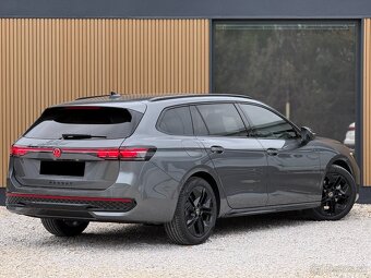 Volkswagen Passat Variant R-Line 2.0 TDI 4X4 DSG Pano,Matrix - 2