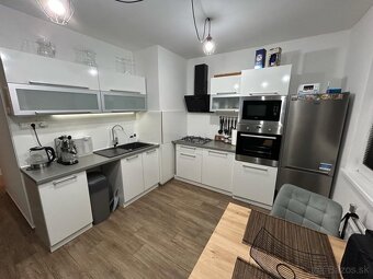 Na prenájom veľký 2-izbový byt, Nábrežná ul., Nové Zámky - 2