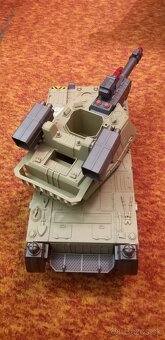 Tank, lod, obrneny transporter - 2