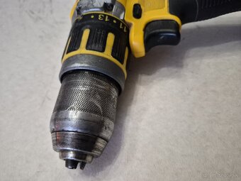 Dewalt akumulátorová vŕtačka - 2