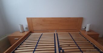 Drevená manželská posteľ - 2