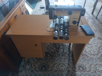 Predám šijaci stroj Veritas - 2