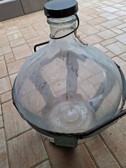 Predám demižón 50 L - 2