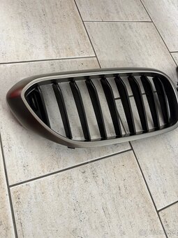 Predna maska BMW G30/31 M550 style - 2