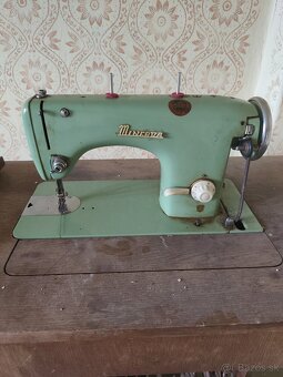 Šijací stroj Minerva - 2