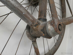Starý bicykel - 2