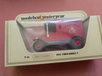 Autíčka Matchbox - 2