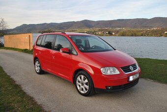 Volkswagen Touran 1.9 TDI DSG 7 miest Ťažné zariadenie - 2