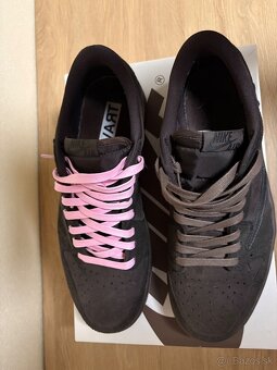 Air Jordan 1 Retro Low SP Travis Scott Velvet Brown - 2