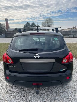 Nissan Qashqai 2,0l automat - 2