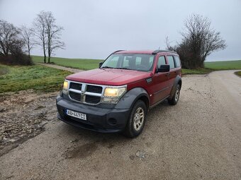 Predám Dodge Nitro, rok 2009 automat - 2