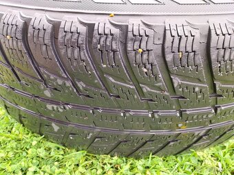 Elektron na Kiu Sorento. - 2