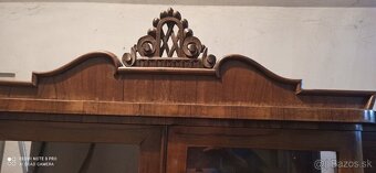 Starožitná skrinka - 2