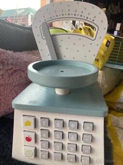 Drevene hracky vaha a pokladna - 2