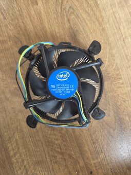 Predavam intel chladice - 2