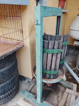 Predám lis na hrozno - 2
