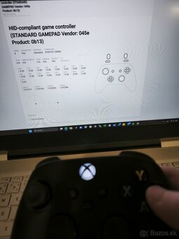 Xbox ovládač - 2