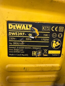 DeWalt DWE397 píla na tehlu - 2