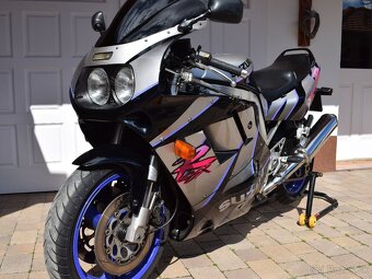 SUZUKI GSX-R 1100 - 2