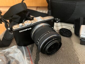 Fotoaparát Olympus Pen E-Pl3 + elektronický hľadáčik - 2
