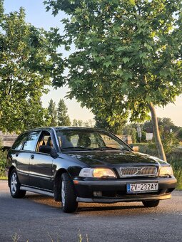 Volvo v40 SE, NOVÁ STK/EK - 2
