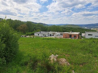 Exkluzívny - Medové lúky 822m2 s výhľadom, aj ako investičný - 2