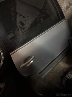 Predam zadne prave dvere passat b5.5 combi - 2