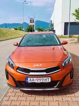 KIA XCEED 1,5 T-Gdi, 103kW, 2025 / najazdené 5300km - 2