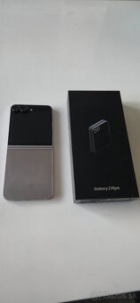Samsung Galaxy Z flip 6 predám - 2
