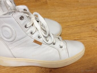 Dievcenske skechers botasky vel. 38, - 2