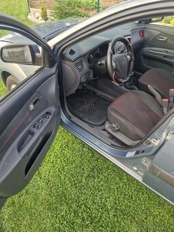 Kia rio 1.4i benzin - 2