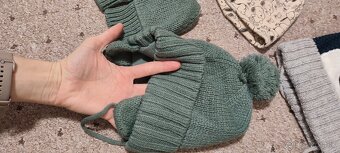 Zimné čiapky na šnúrky 86/92, rukavice, prechodná čiapka - 2