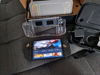 Lenovo legion go konzola/PC. - 2